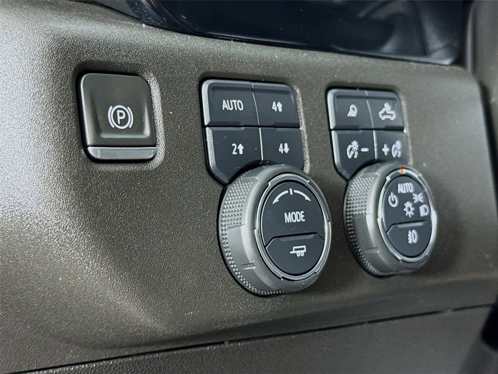 Used 2024 Chevrolet Silverado 1500 RST w/ All Star Edition Plus AWD/4WD image 7
