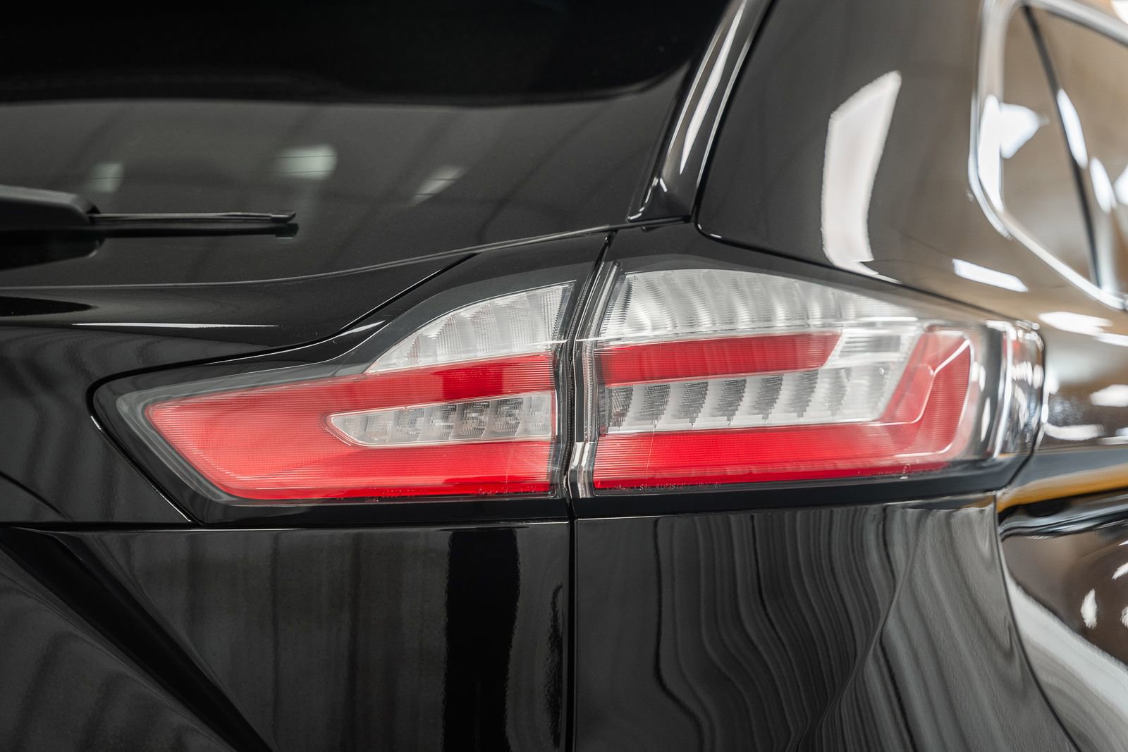 Certified 2022 Ford Edge Titanium image 7