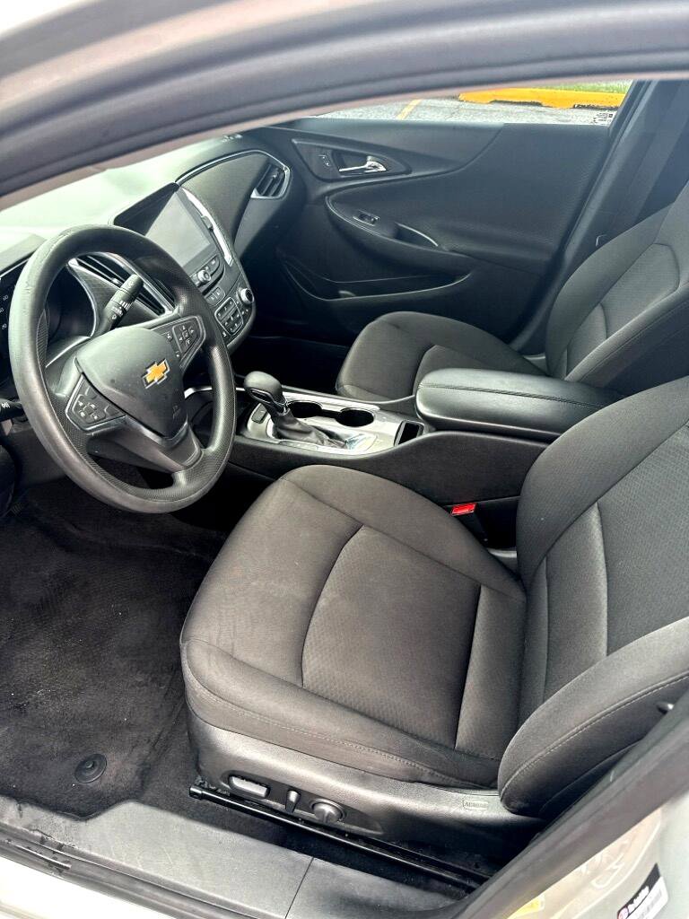 Used 2021 Chevrolet Malibu LT image 6