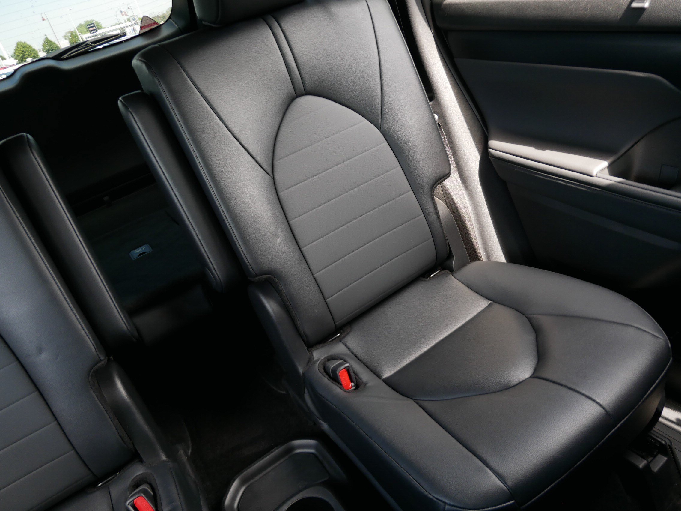 Certified 2025 Toyota Highlander XLE AWD/4WD image 14