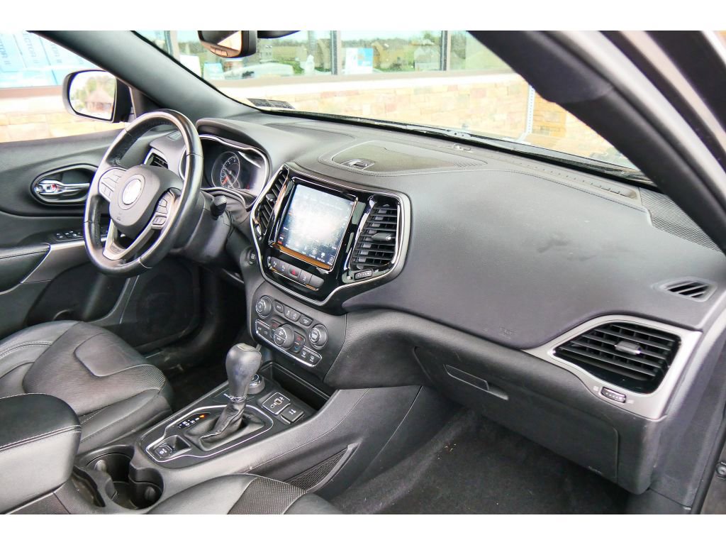 Used 2019 Jeep Cherokee High Altitude image 14