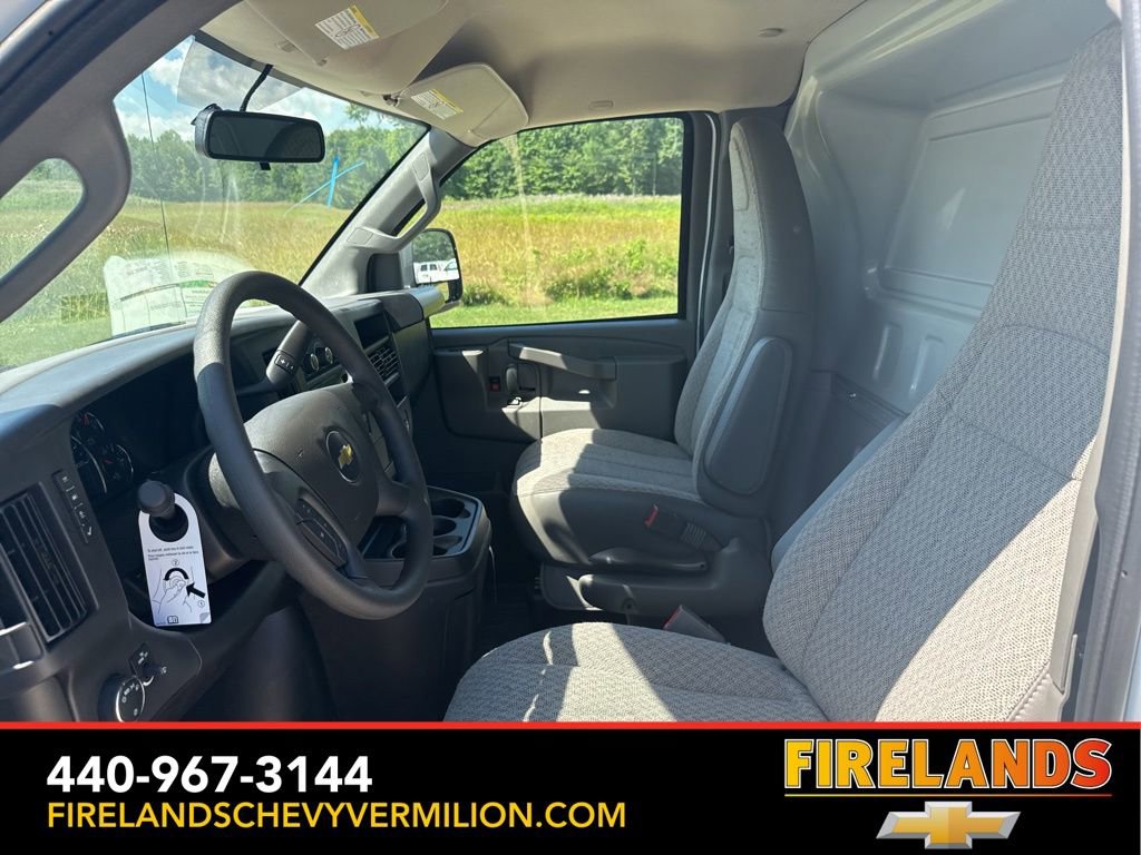 New 2025 Chevrolet Express 2500 Work Van w/ Driver Convenience Package video 2