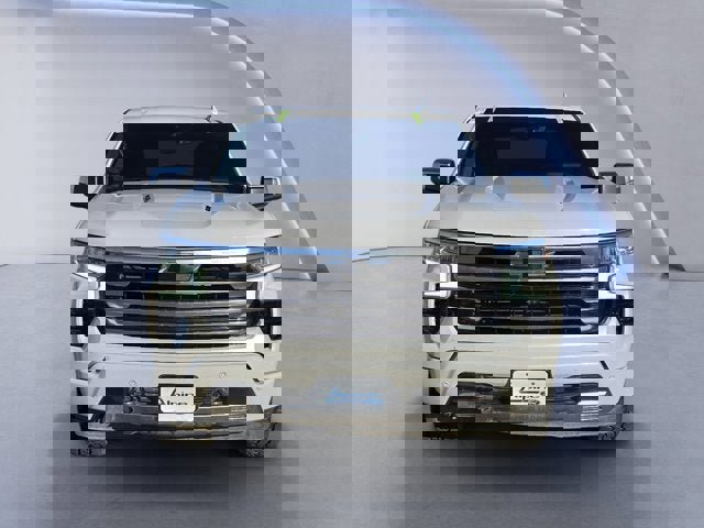 Used 2023 Chevrolet Silverado 1500 High Country w/ Technology Package image 8