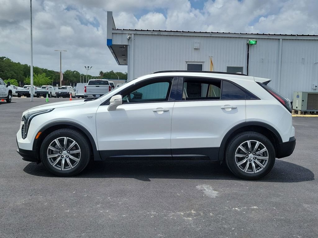 Used 2022 Cadillac XT4 Sport FWD image 3