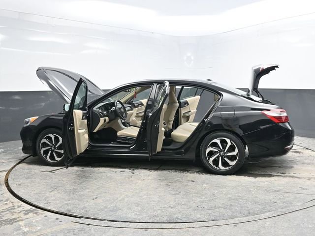 Used 2017 Honda Accord EX-L image 37