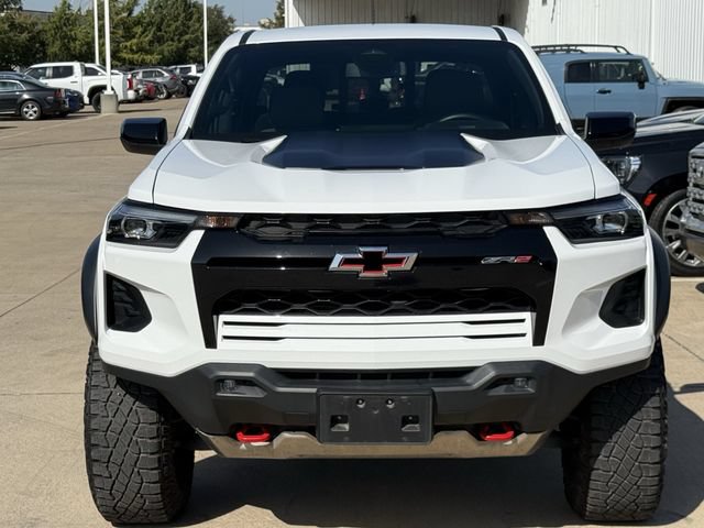 Used 2024 Chevrolet Colorado ZR2 w/ Safety Package AWD/4WD image 8