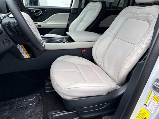 New 2025 Lincoln Aviator Reserve image 18