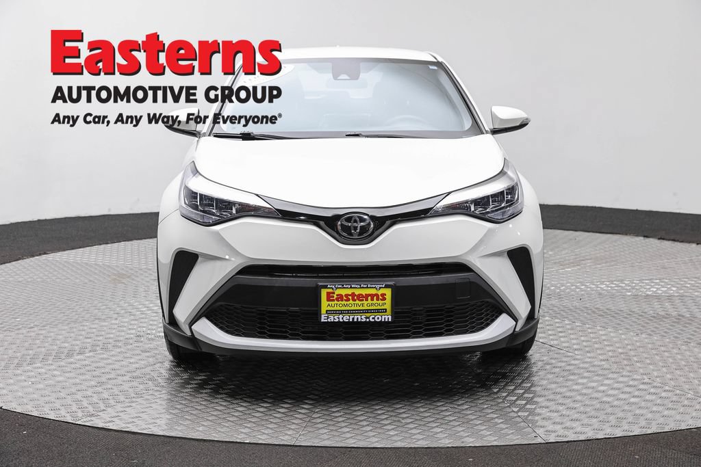 Used 2021 Toyota C-HR LE FWD image 2