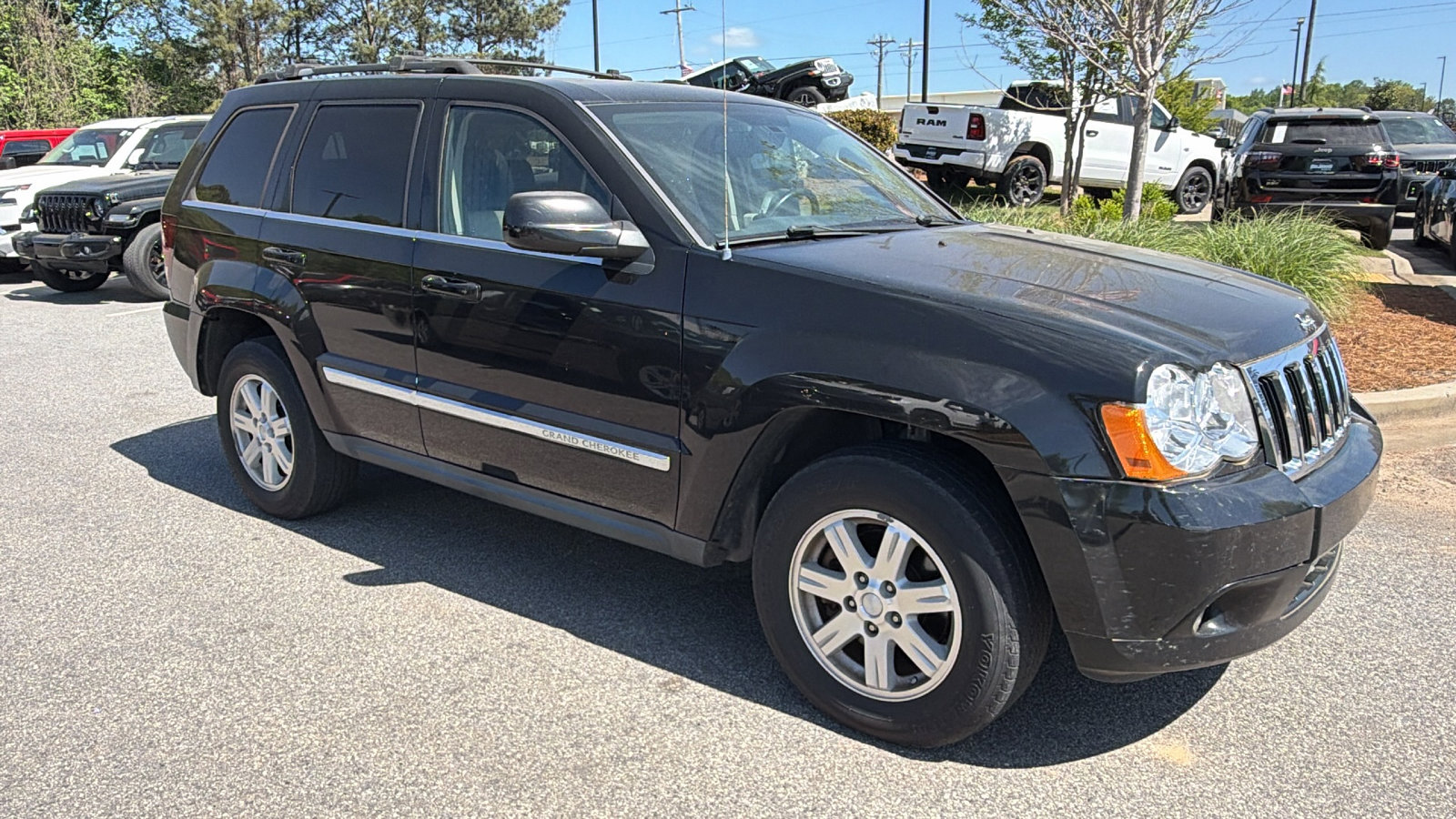Used 2008 Jeep Grand Cherokee Limited w/ Quadra-Drive II 4X4 Group image 5