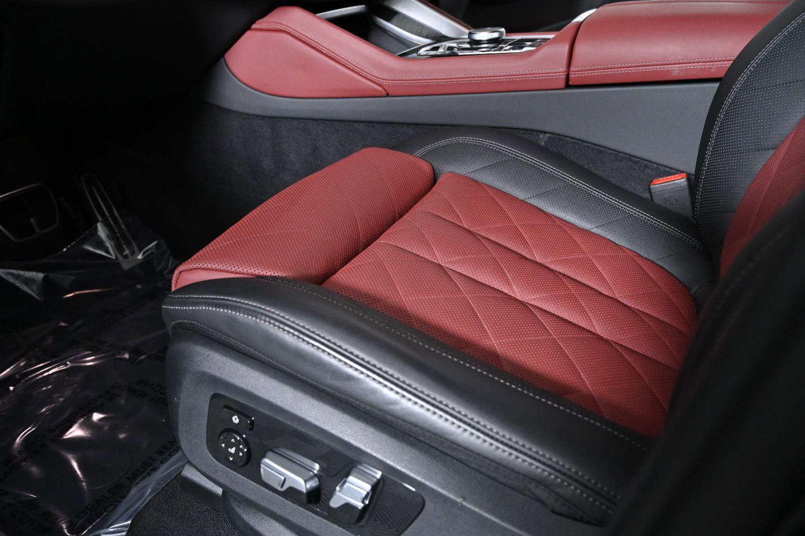 Used 2024 BMW X6 M60i image 31