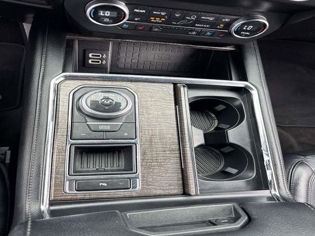 Used 2019 Ford Expedition Limited w/ Equipment Group 301A RWD image 24