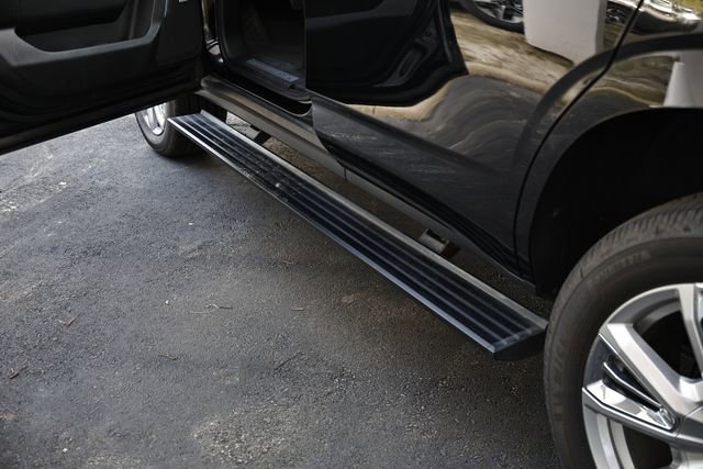 Used 2022 Chevrolet Tahoe High Country AWD/4WD image 13
