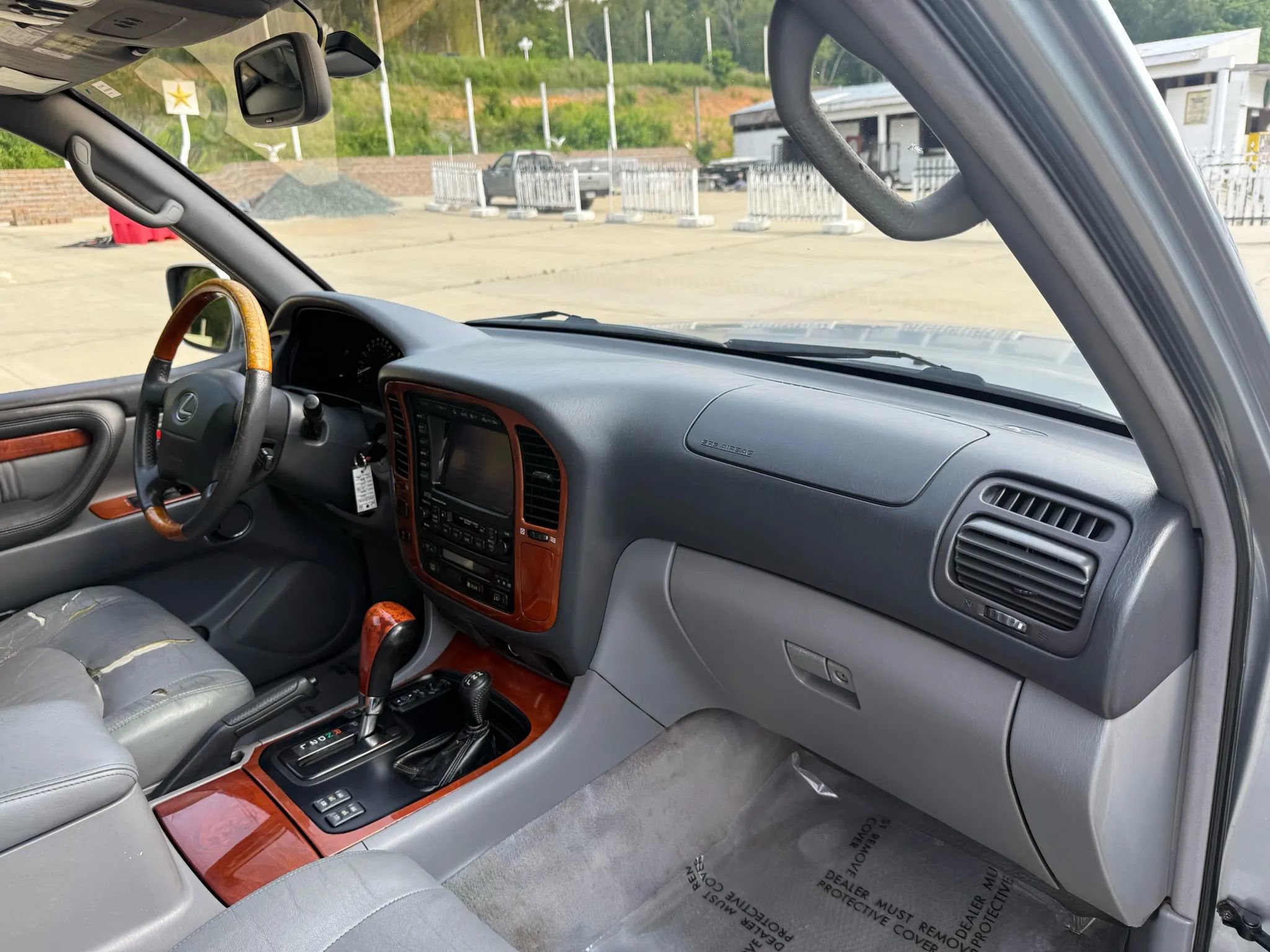 Used 2002 Lexus LX 470 4WD image 18