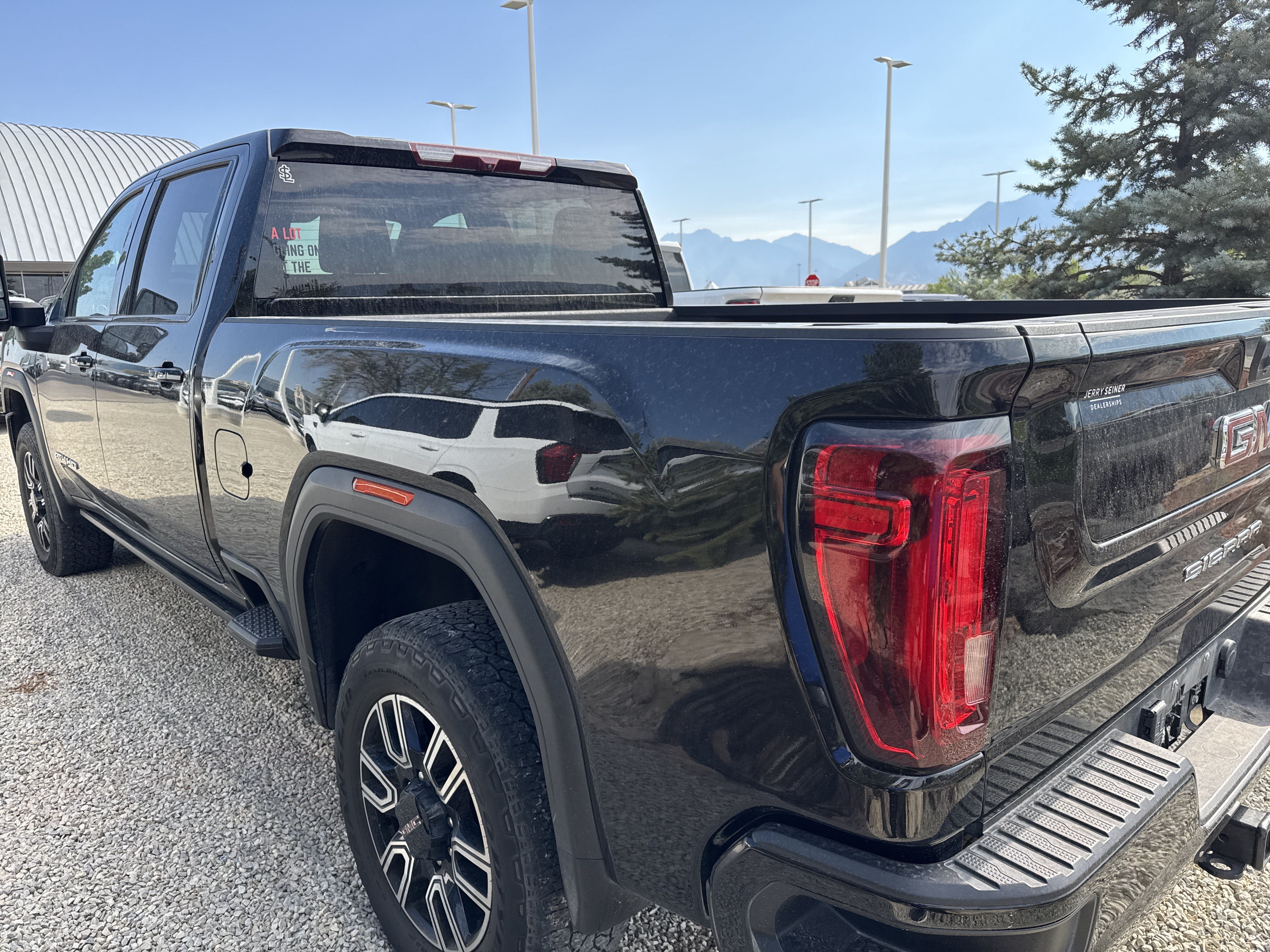 Used 2023 GMC Sierra 3500 AT4 w/ Gooseneck/5TH Wheel Package AWD/4WD image 5