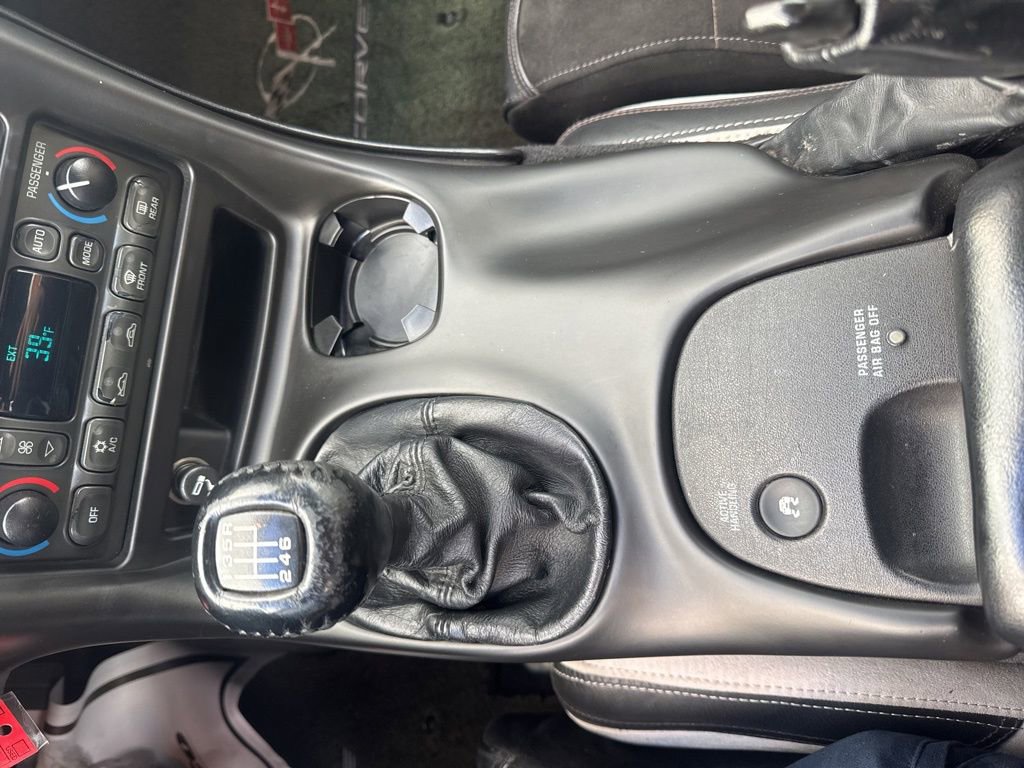 Used 2002 Chevrolet Corvette Convertible w/ Preferred Equipment Group2 image 31