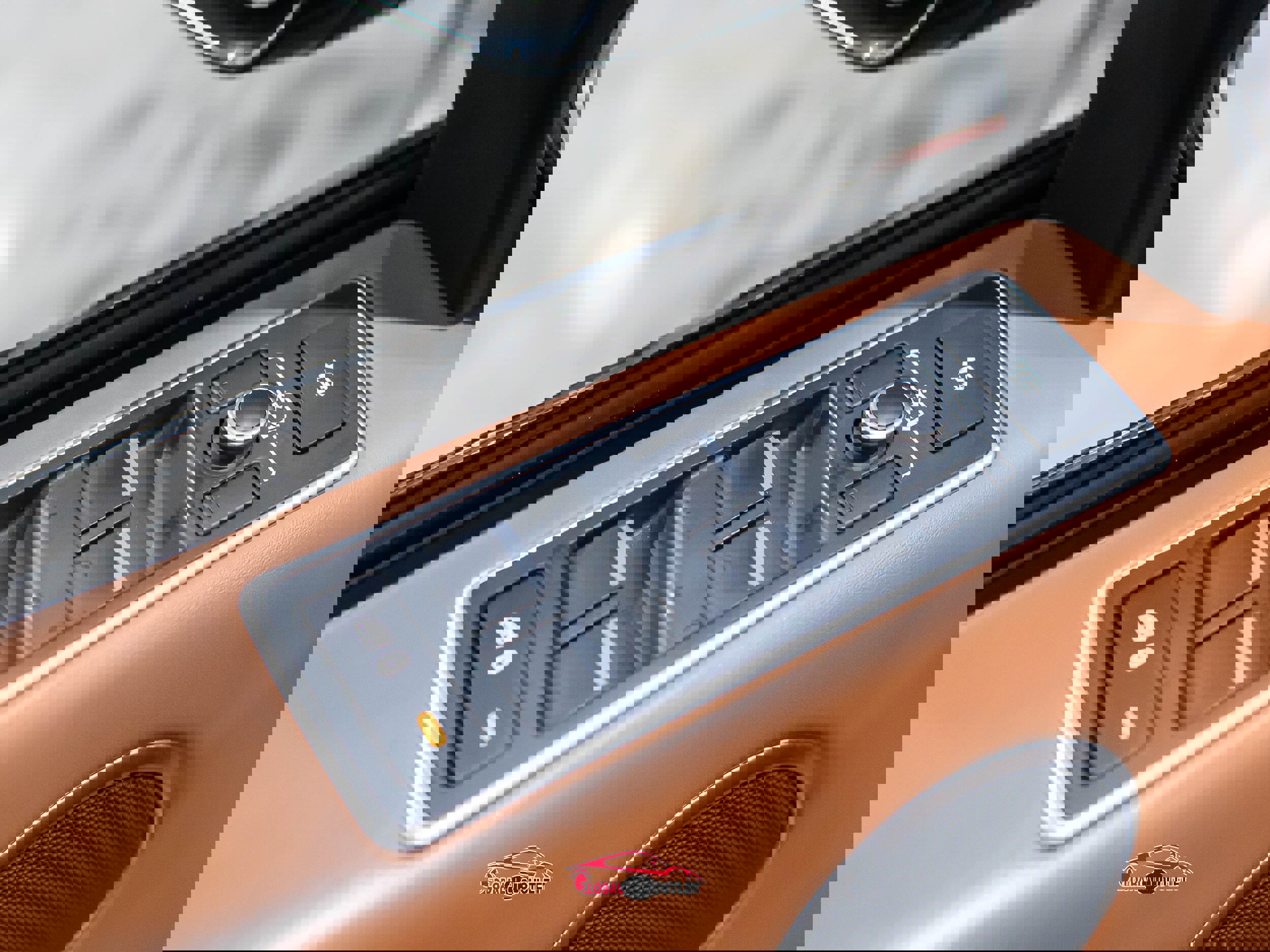 Used 2016 Land Rover Range Rover Autobiography image 45