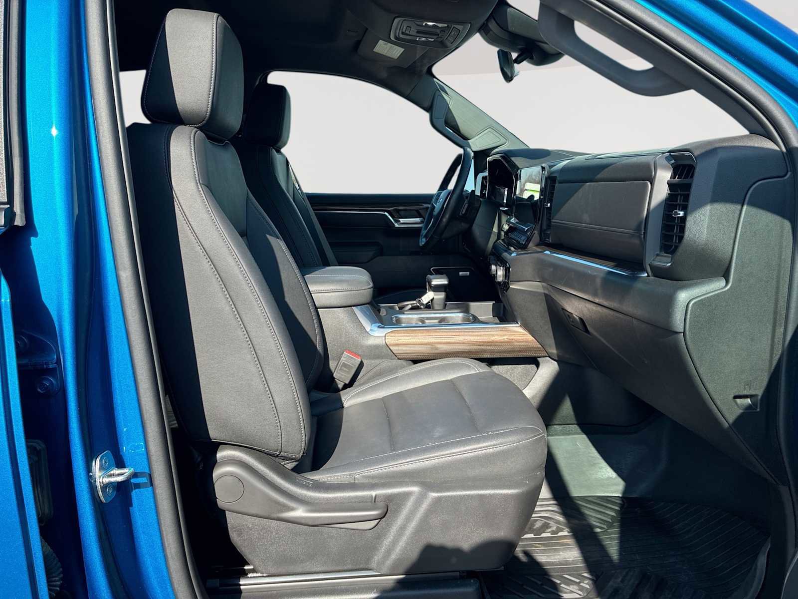 Certified 2023 Chevrolet Silverado 1500 RST image 28