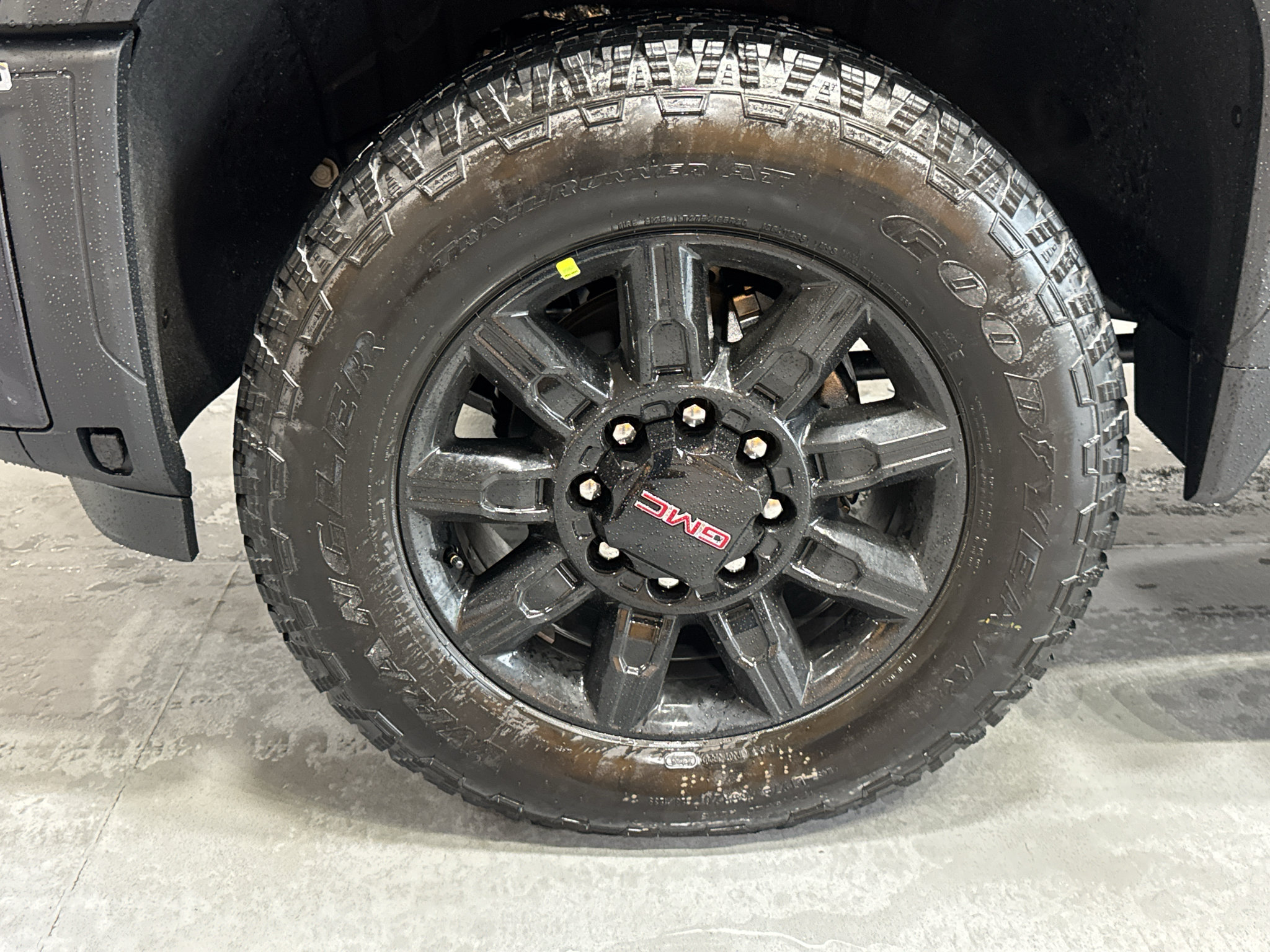 New 2026 GMC Sierra 2500 AT4 w/ AT4 Premium Plus Package AWD/4WD image 9