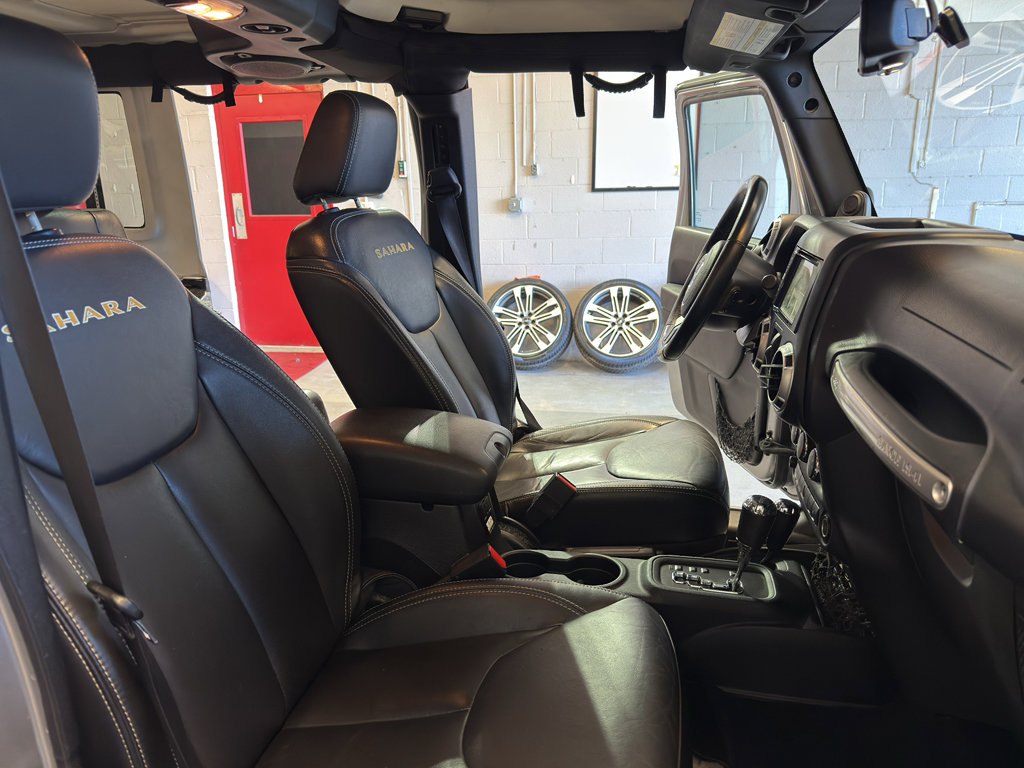 Used 2013 Jeep Wrangler Unlimited Sahara w/ Connectivity Group image 19