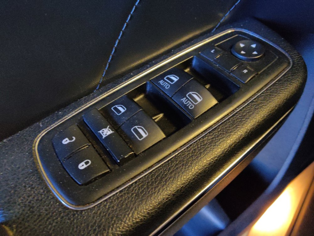 Used 2014 Dodge Charger R/T image 27