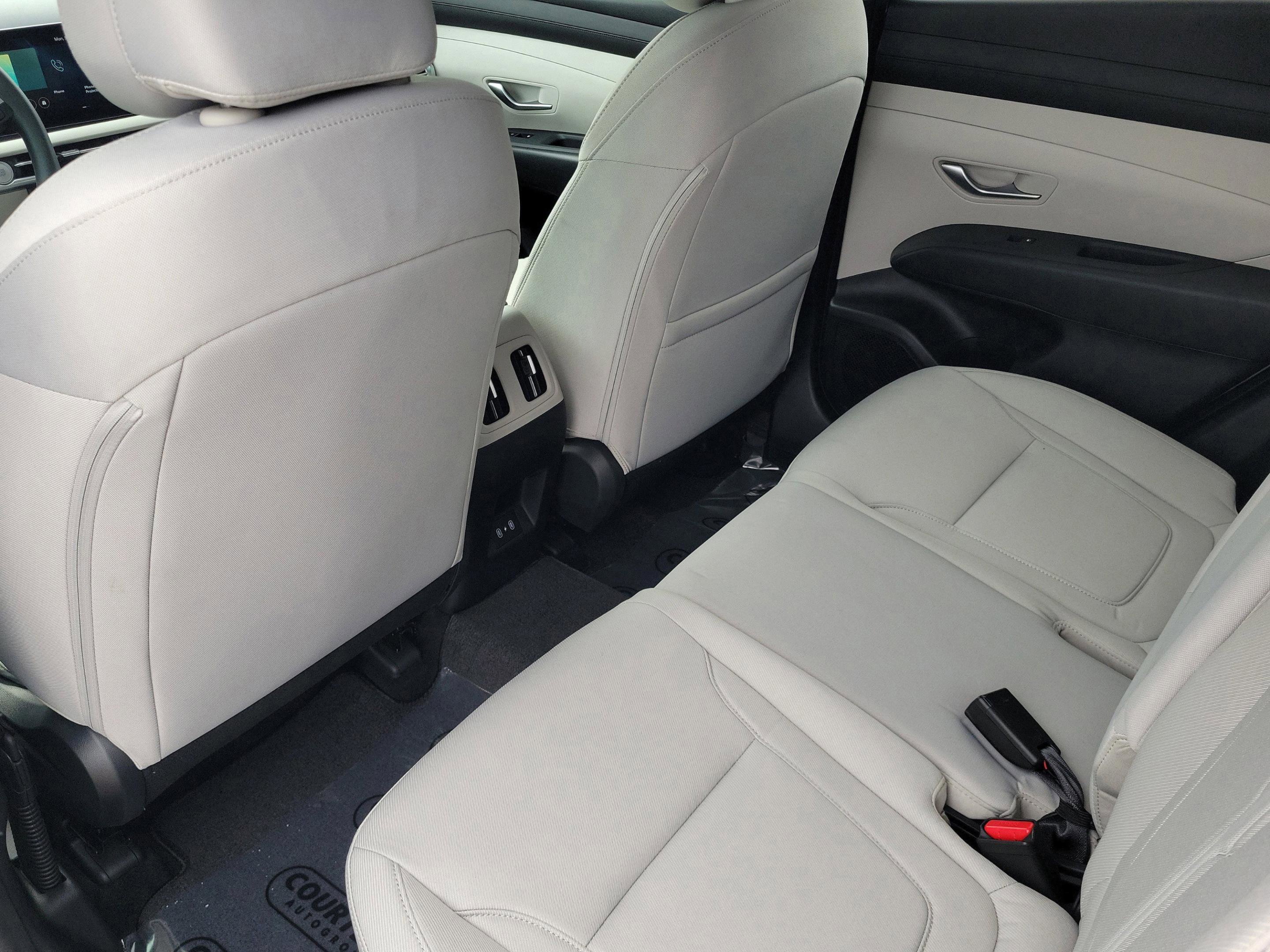 New 2026 Hyundai Tucson SEL image 12