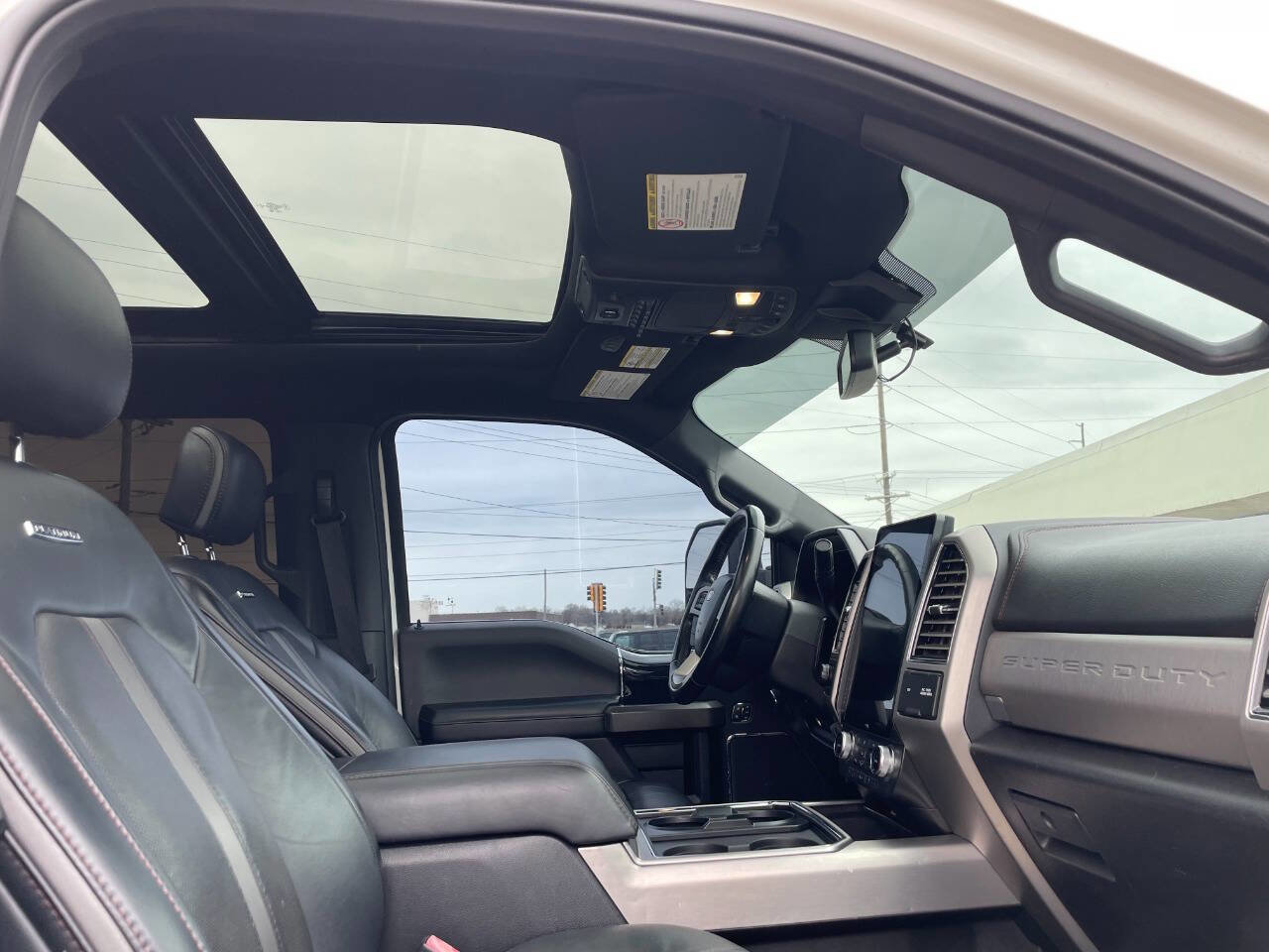 Used 2020 Ford F250 Platinum w/ FX4 Off-Road Package image 38