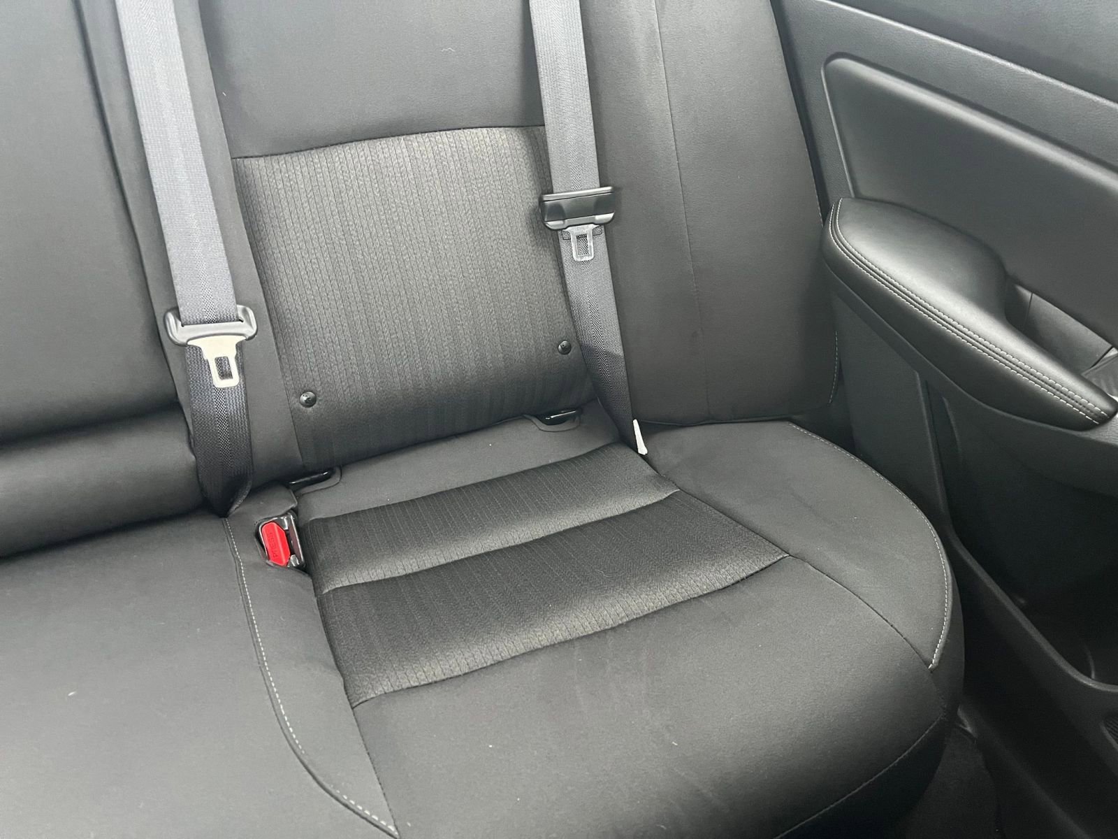 Used 2025 Nissan Altima 2.5 SV image 37