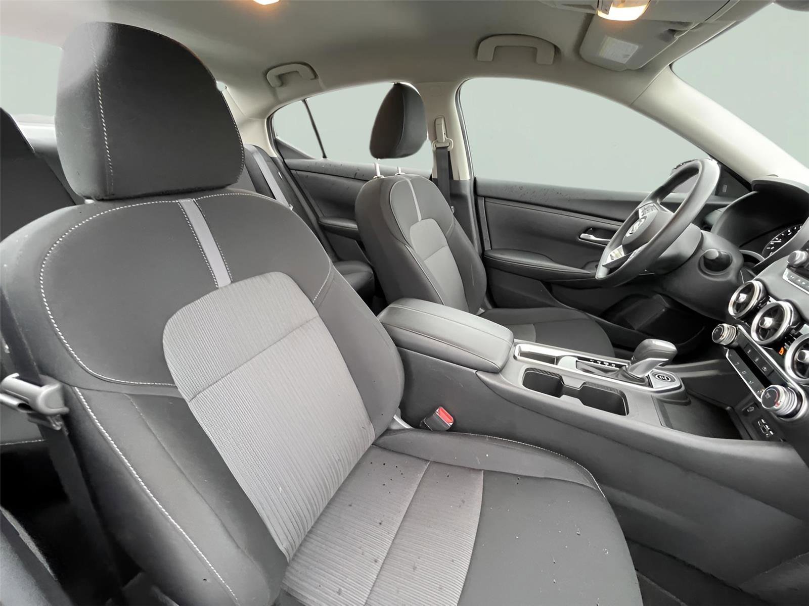 Used 2025 Nissan Sentra SV image 22