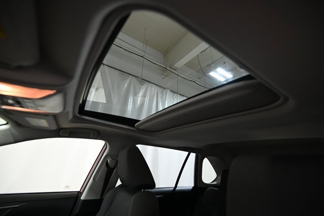 Used 2019 Toyota RAV4 XLE image 22