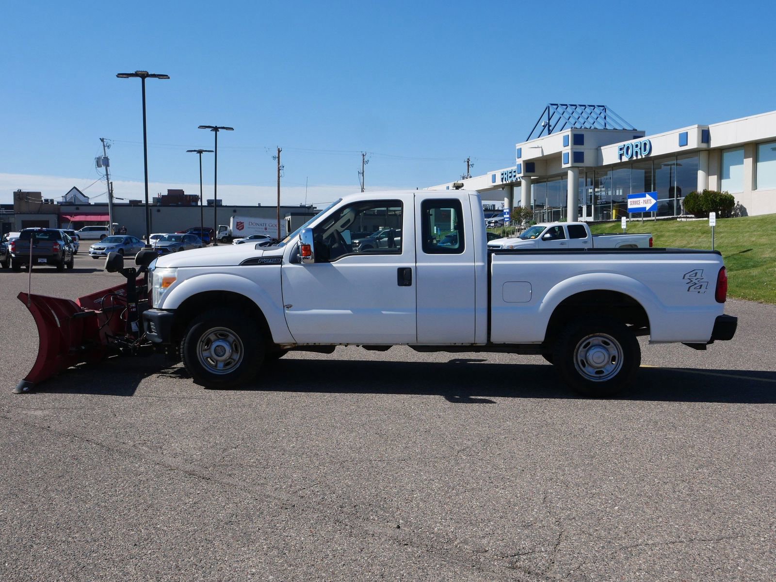 Used 2012 Ford F250 XL w/ PWR Equipment Group AWD/4WD image 2