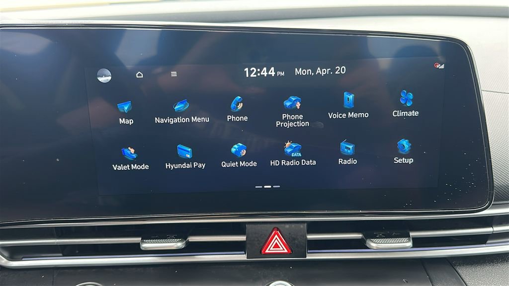 Used 2025 Hyundai Elantra Limited FWD image 25