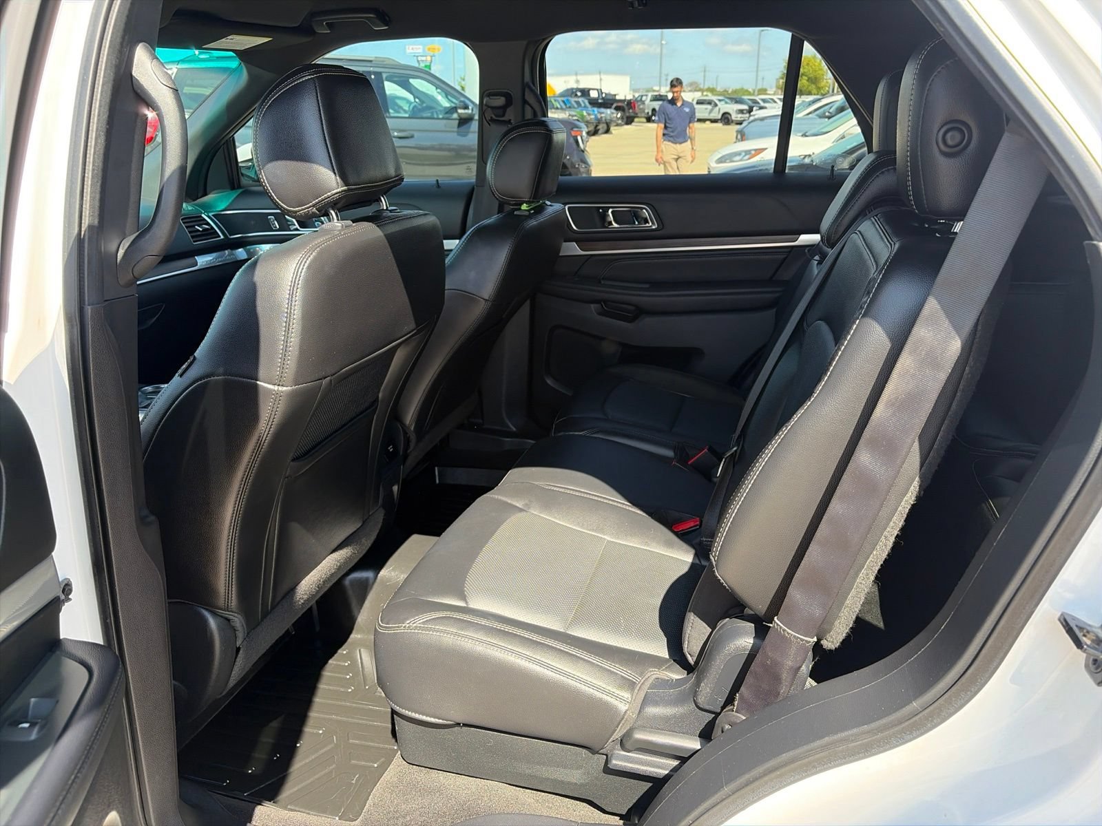 Used 2017 Ford Explorer Limited FWD image 17