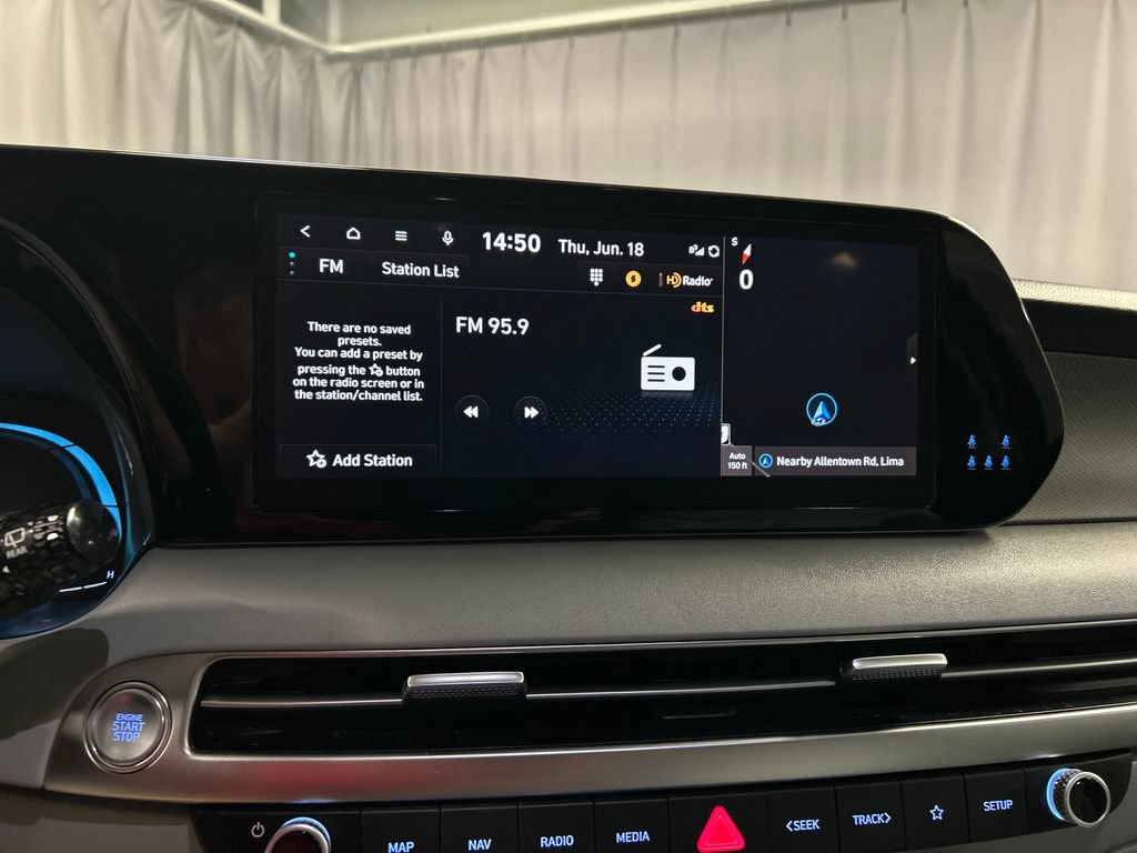 Used 2024 Hyundai Palisade SEL FWD image 15