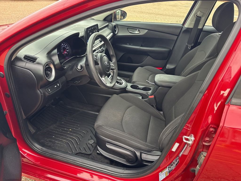 Used 2019 Kia Forte LXS image 9