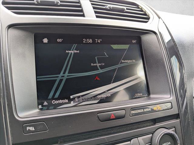 Used 2017 Ford Explorer XLT w/ Equipment Group 202A FWD image 16