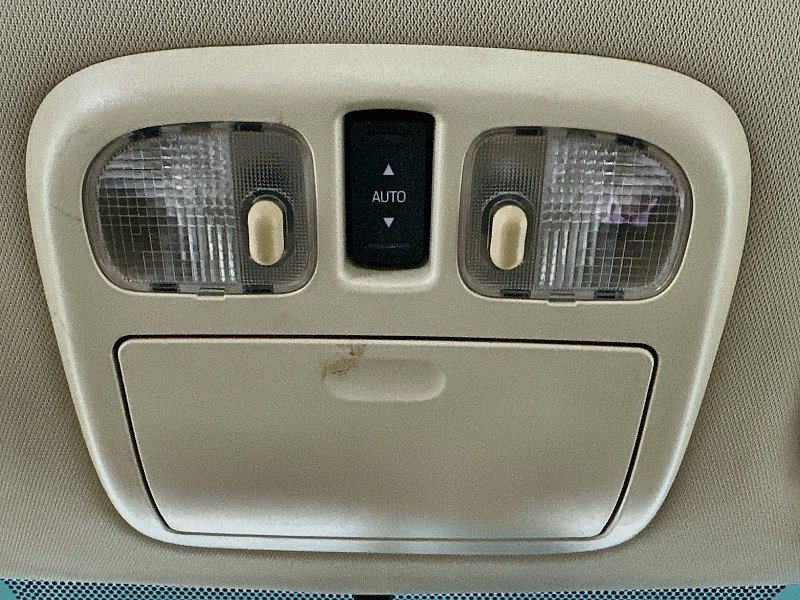 Used 2012 Lincoln MKZ FWD image 22