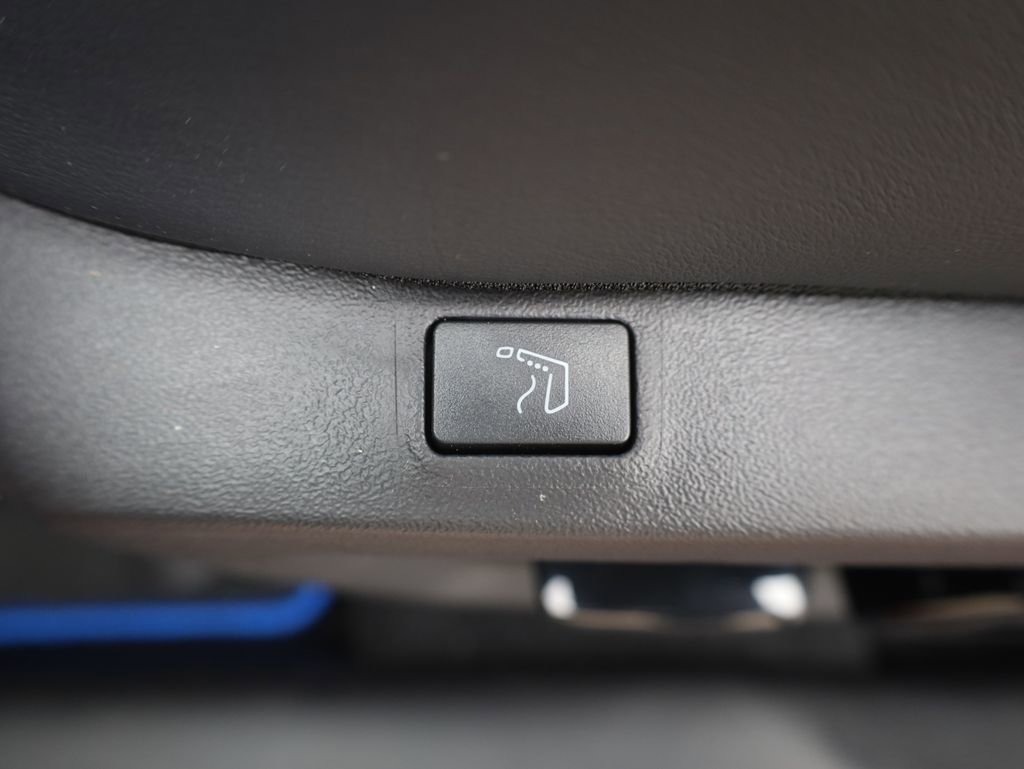 New 2025 Mitsubishi Outlander SEL image 35
