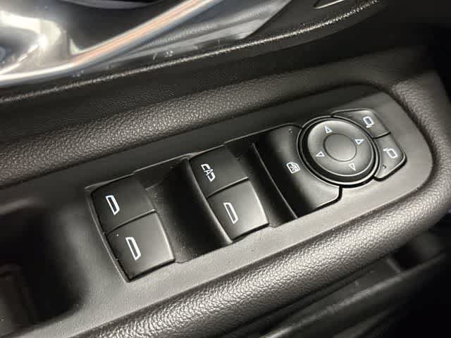 Used 2020 GMC Terrain SLT w/ Preferred Package FWD image 19
