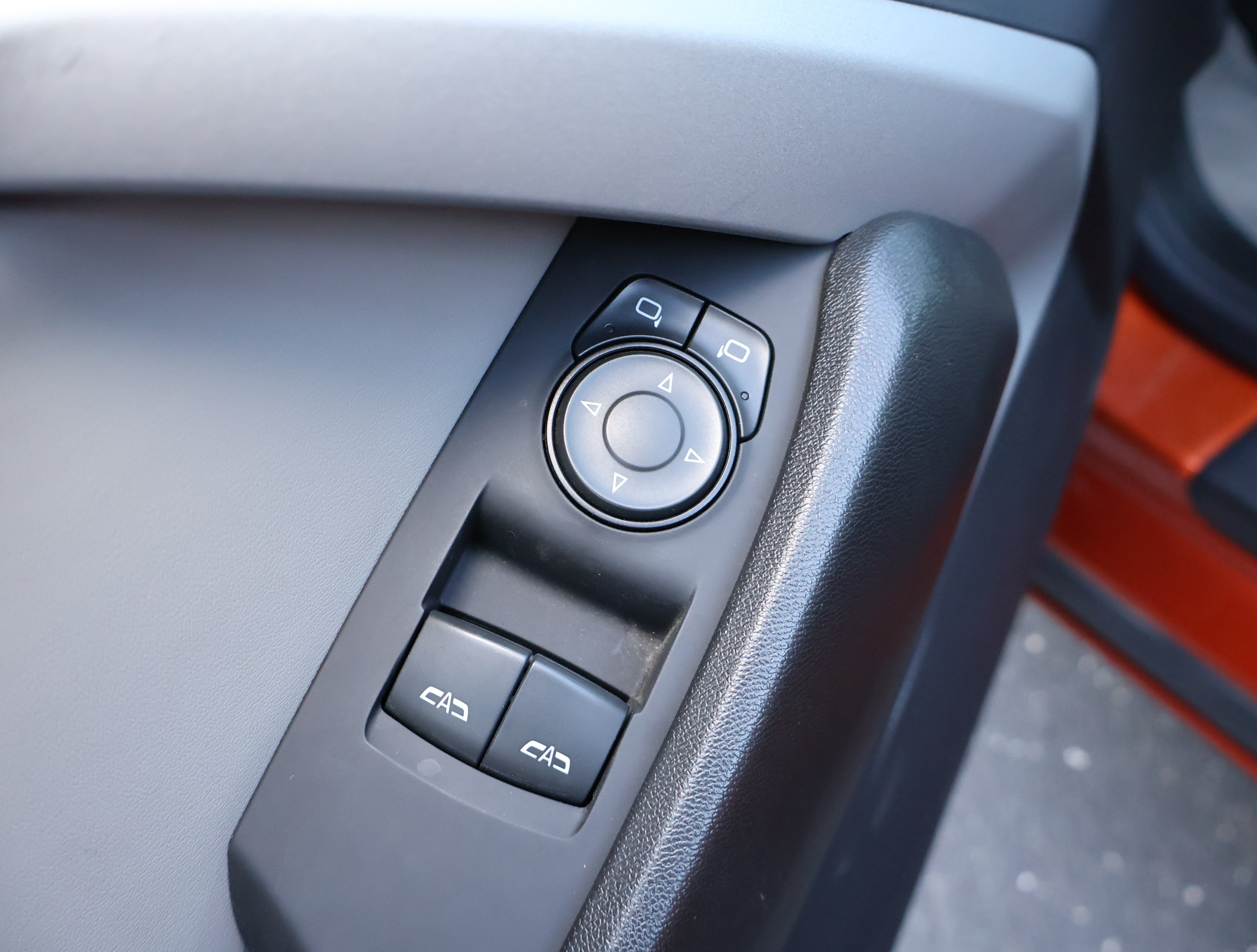 Used 2023 Chevrolet Camaro LT RWD image 7