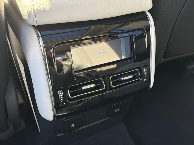 New 2027 Lincoln Aviator Reserve w/ Luxury Package RWD image 23
