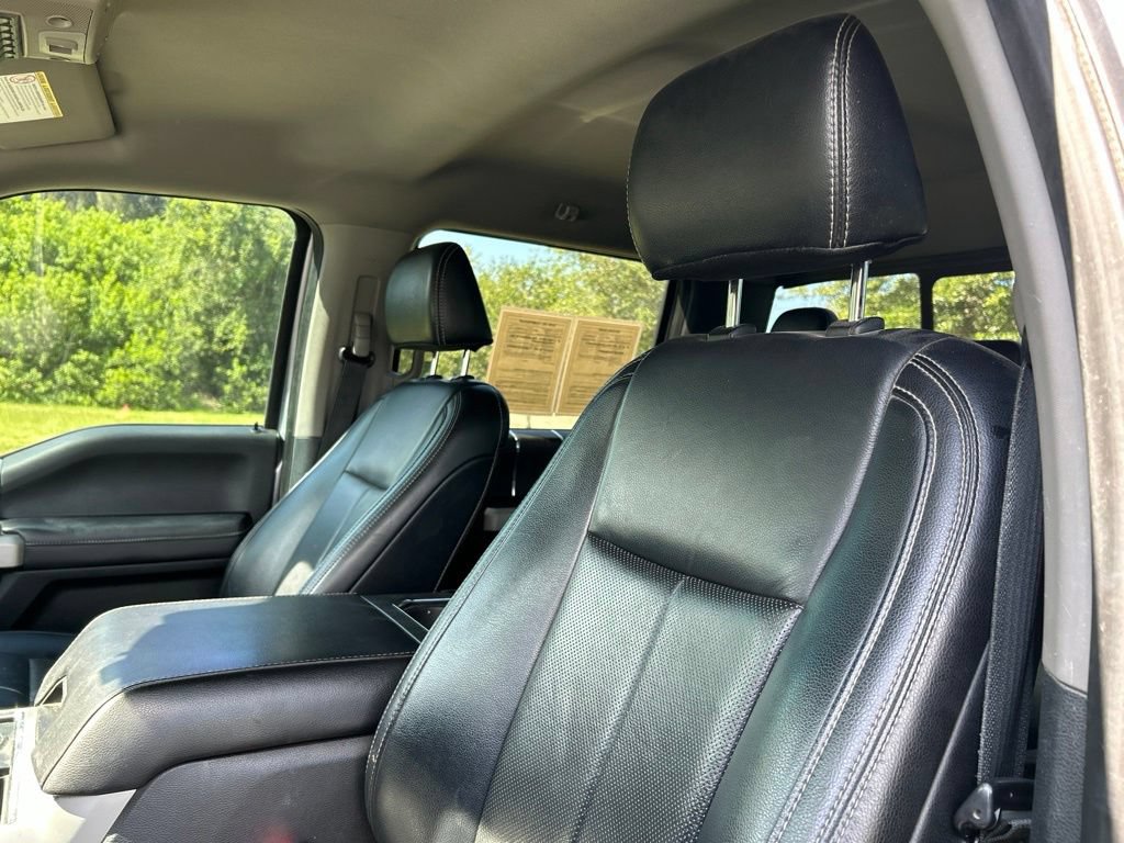 Used 2021 Ford F250 Lariat w/ Lariat Ultimate Package AWD/4WD image 14