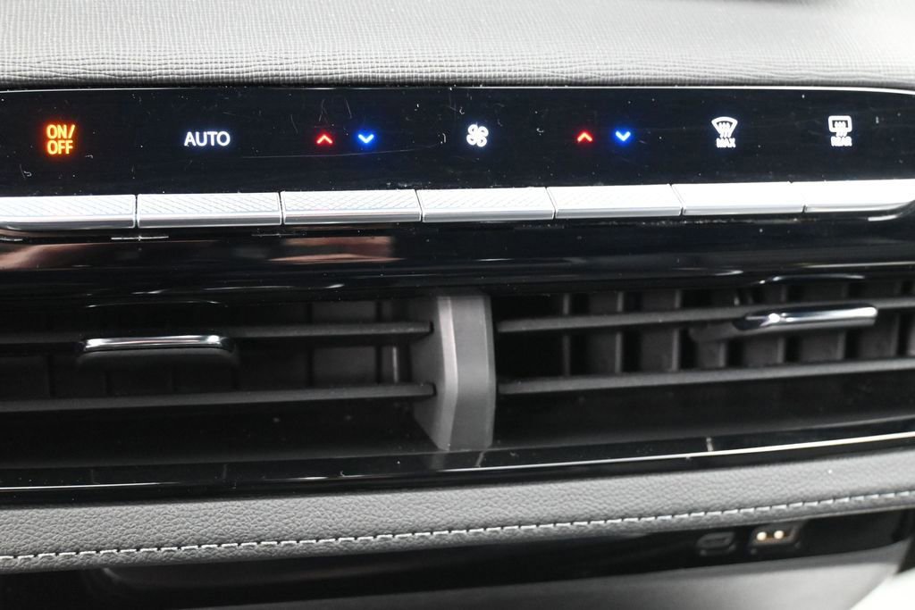 Used 2025 Buick Enclave Sport Touring AWD/4WD image 33