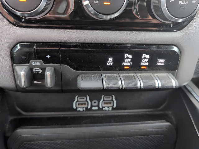 Used 2025 RAM 1500 Big Horn AWD/4WD image 21