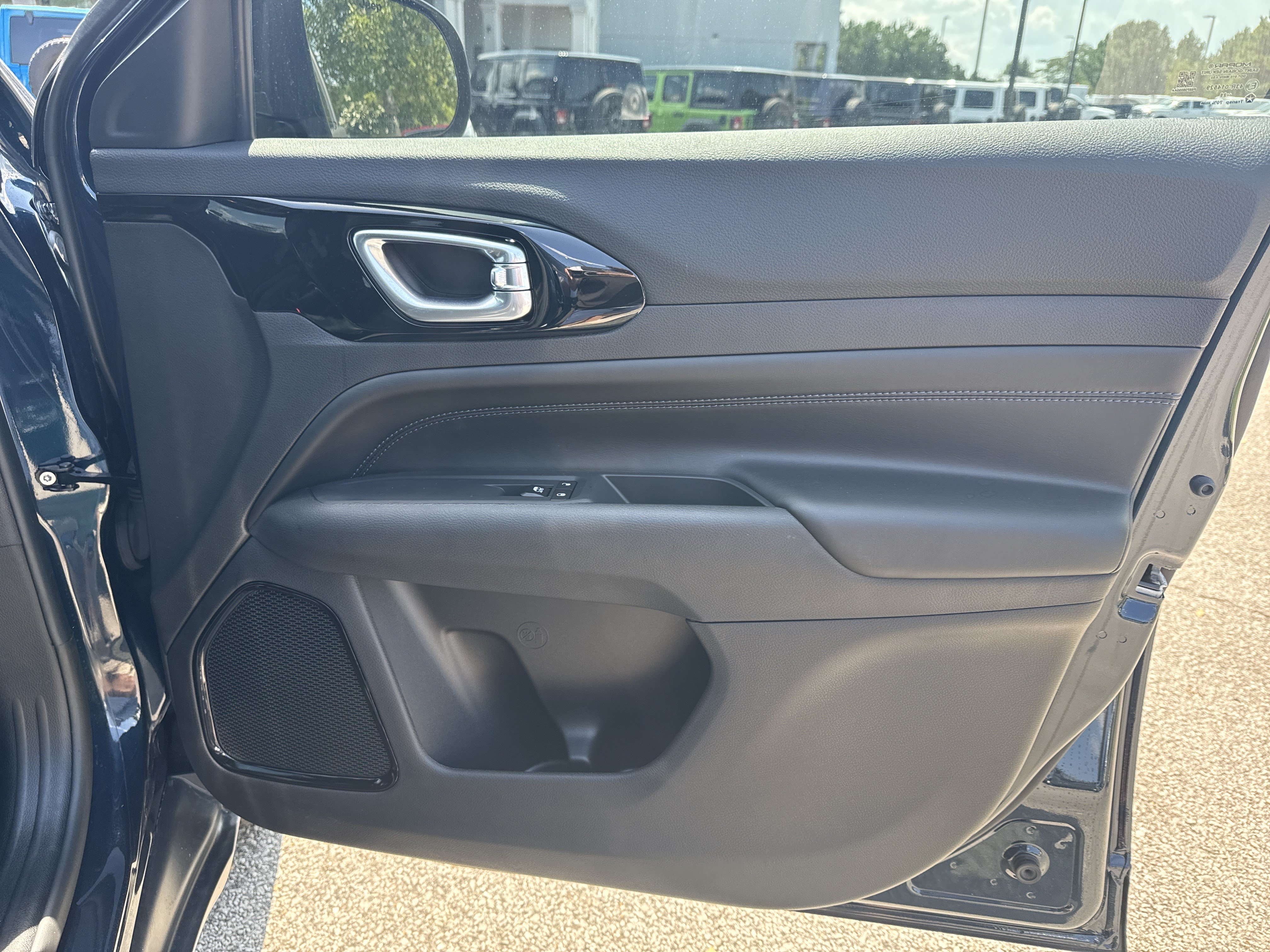 New 2026 Jeep Compass Latitude AWD/4WD image 14