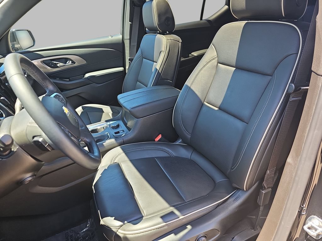 Certified 2023 Chevrolet Traverse Premier w/ LPO, Floor Liner Package AWD/4WD image 21