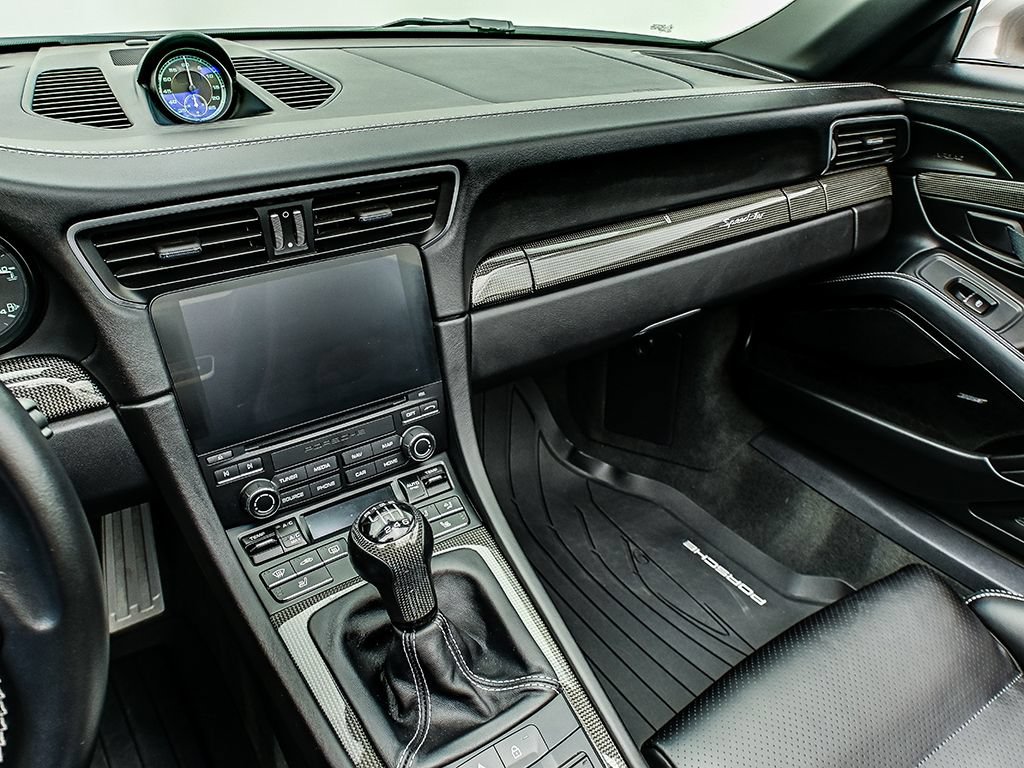 Used 2019 Porsche 911 Speedster RWD image 12