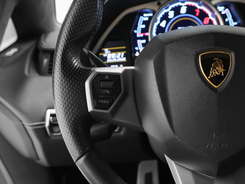 Used 2014 Lamborghini Aventador LP 700-4 image 60