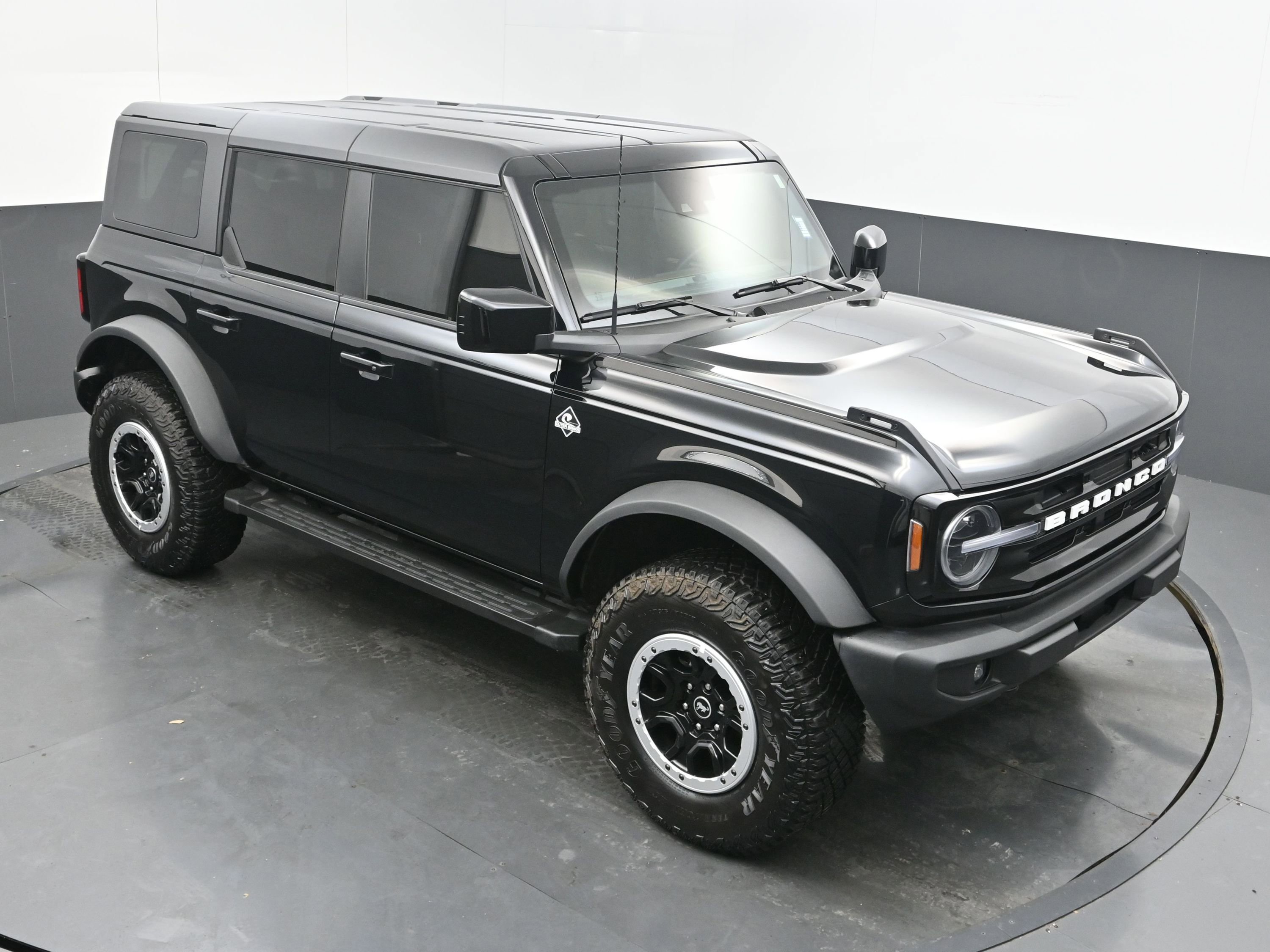 Used 2024 Ford Bronco Outer Banks w/ Sasquatch Package AWD/4WD image 28