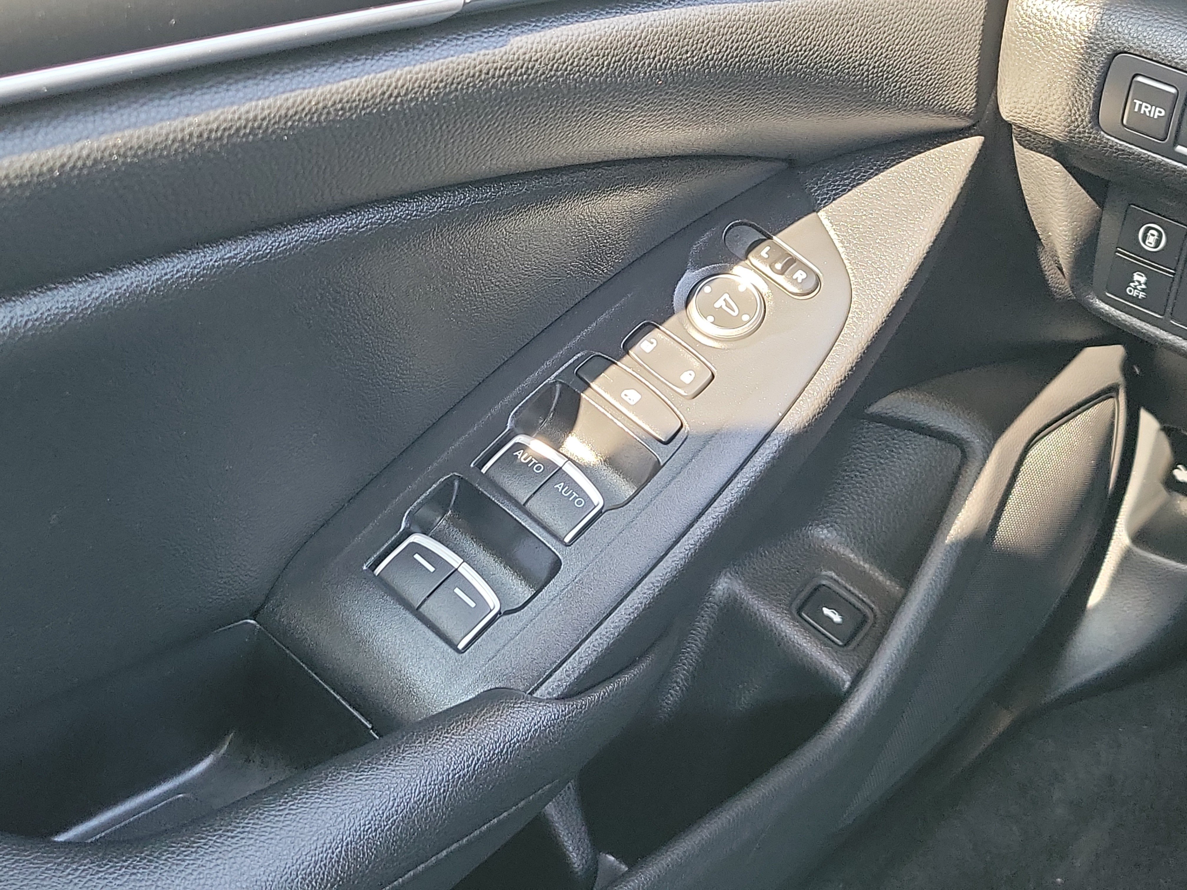Used 2019 Honda Accord LX image 20