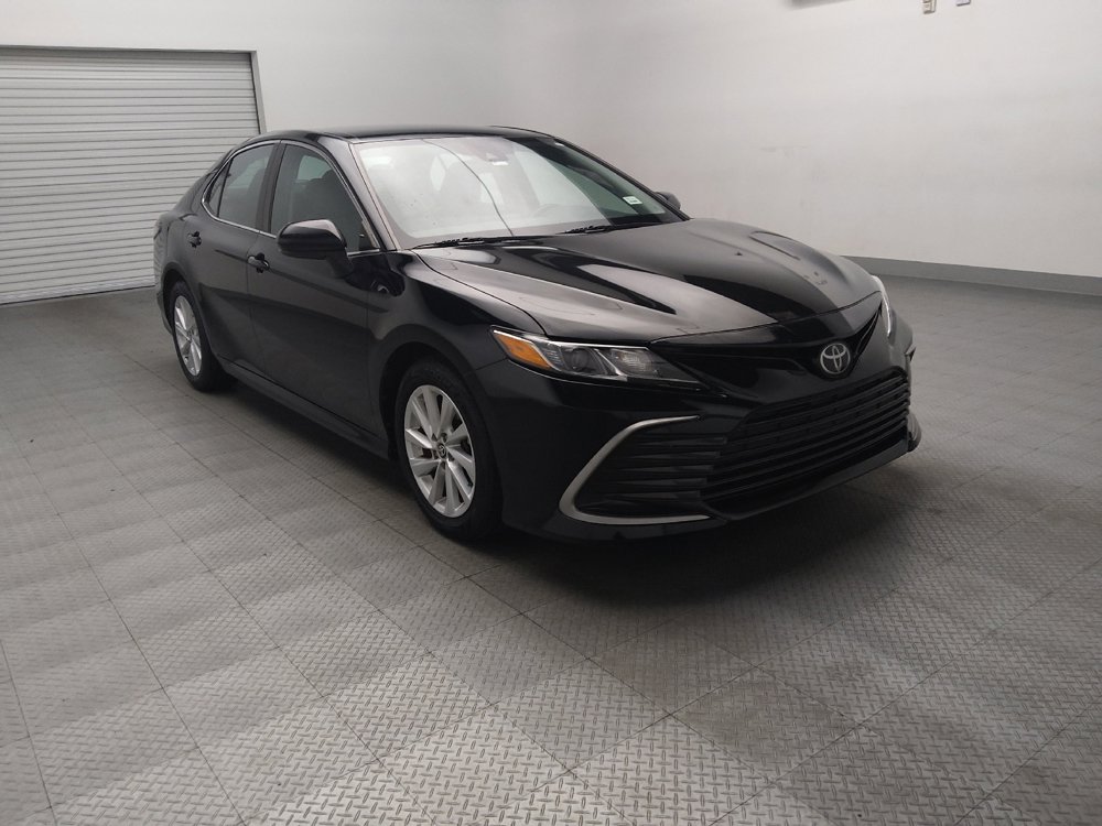 Used 2022 Toyota Camry LE FWD image 13